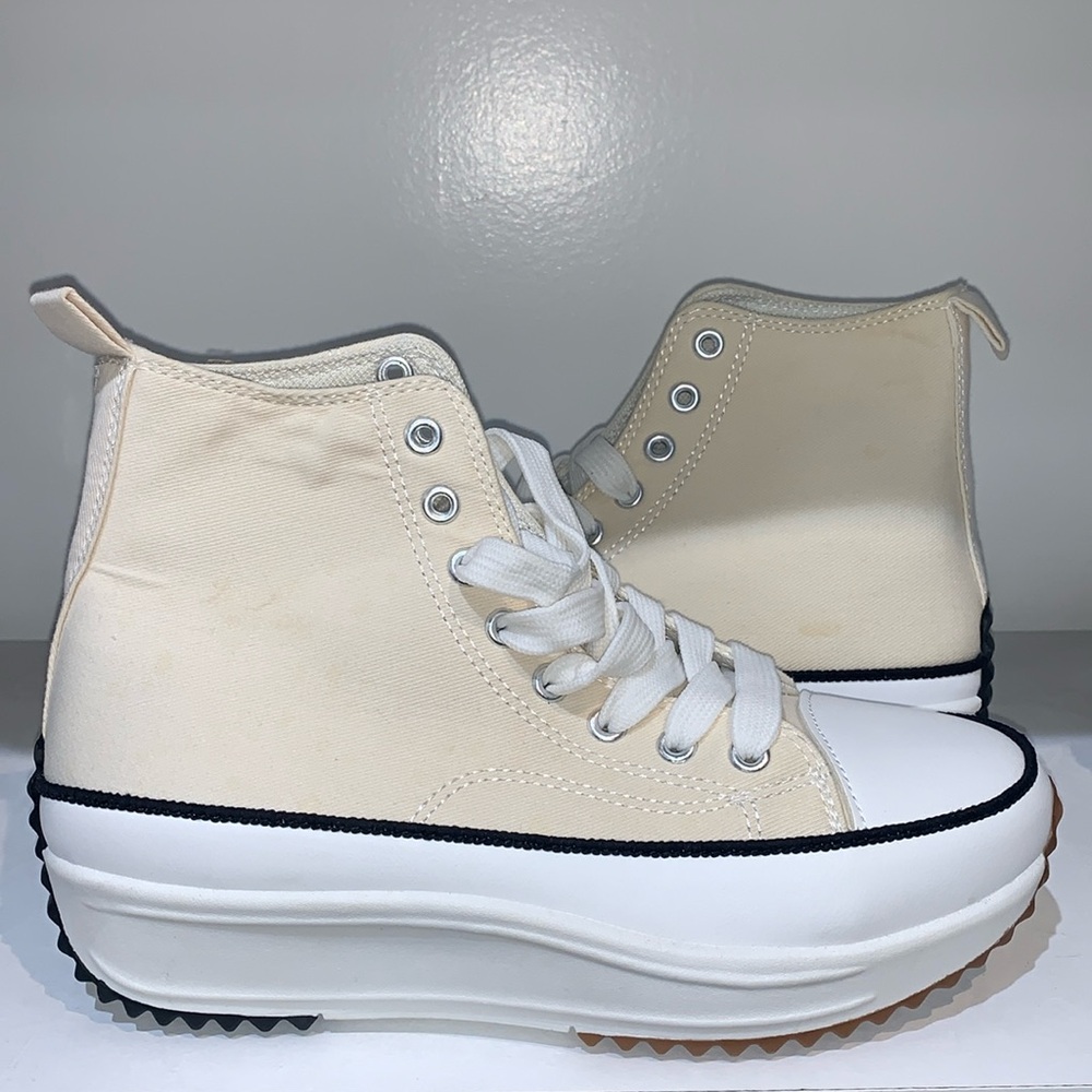 CREAM HIGH TOP CANVAS SNEAKERS
